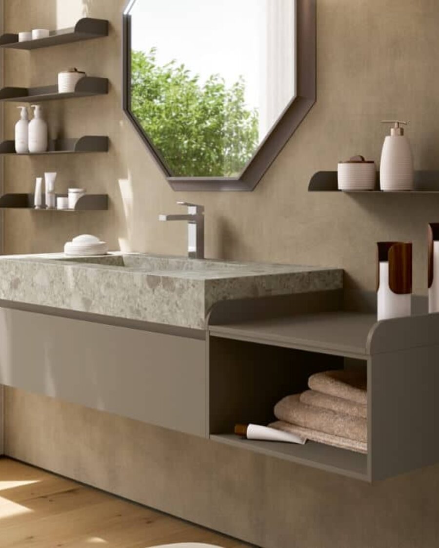 Mobile bagno sospeso con cassetti e lavabo in appoggio