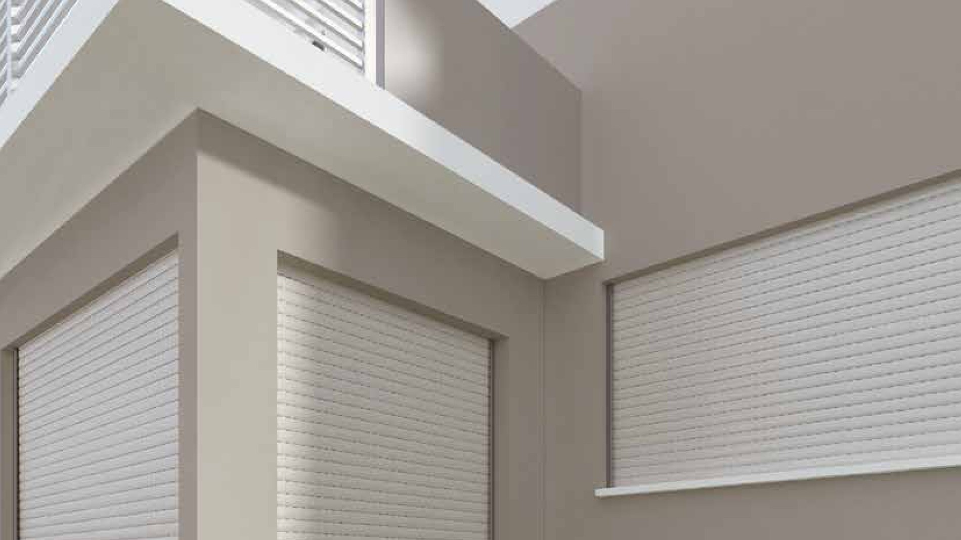 Living moderno e luminoso con sistema oscurante e monoblocco termoisolante integrato a Siracusa