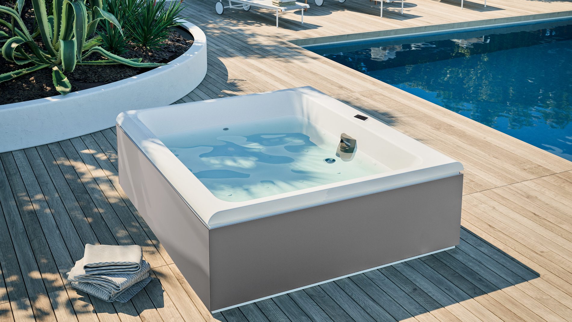 Mini-piscina idromassaggio a bordo piscina, con pedana in legno